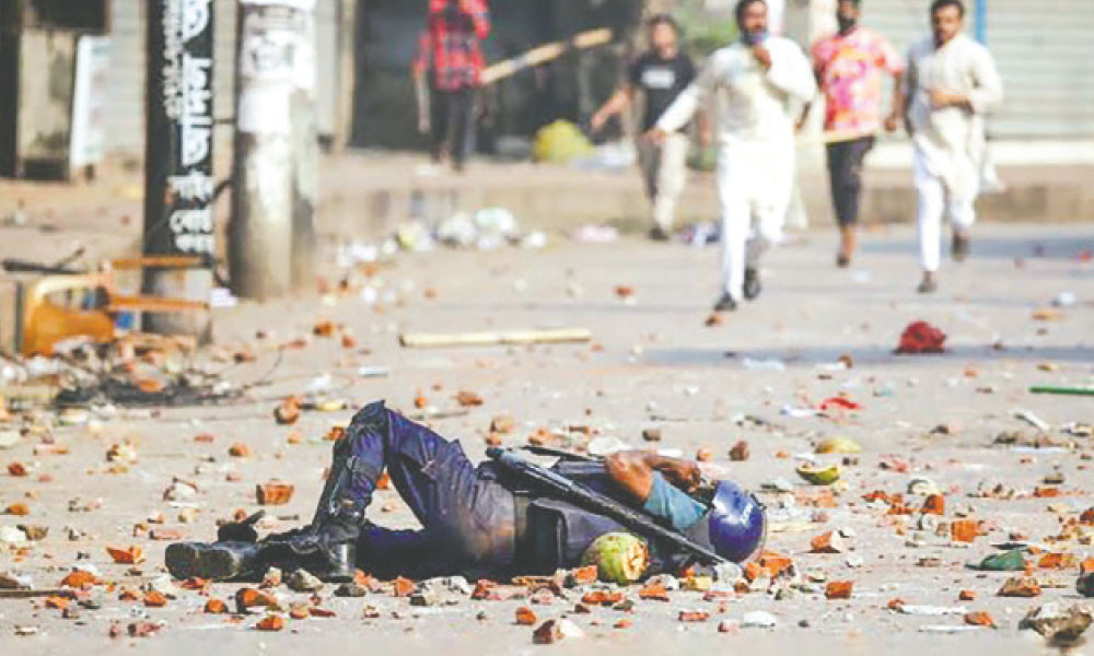 পুলিশ হত্যাকারীরাই আজ পুলিশের কাছে আশ্রয়প্রার্থী