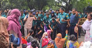 তথ্য আপাদের আন্দোলন