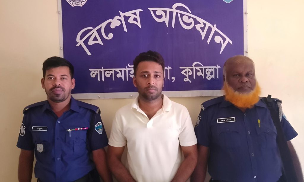 মামলা ছাড়াই আটক স্বেচ্ছাসেবক লীগ নেতা, বিতর্কে পুলিশি ভূমিকা