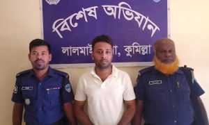 মামলা ছাড়াই আটক স্বেচ্ছাসেবক লীগ নেতা, বিতর্কে পুলিশি ভূমিকা 2 স্বেচ্ছাসেবক লীগ নেতা গ্রেফতার হওয়ায় প্রশ্ন উঠছে পুলিশের ভূমিকা নিয়ে।