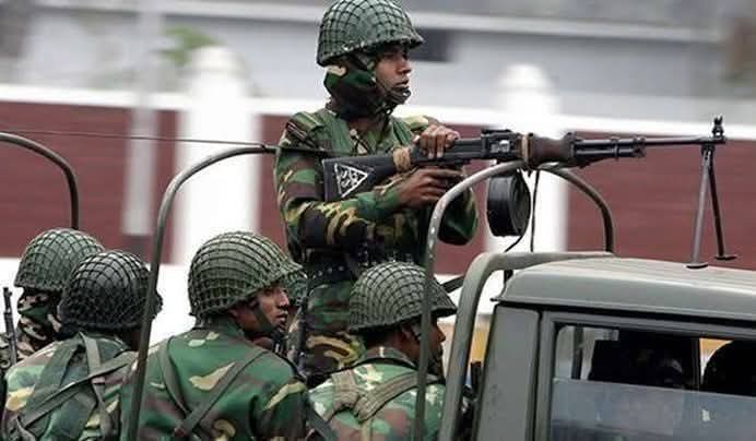 সারাদেশে চাঁদাবাজি ও সন্ত্রাস রোধে সেনাবাহিনীর সহায়তা নিন: জরুরি নম্বর তালিকা প্রকাশ