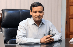 ‘মব থামাতে না পারলে সেনাপ্রধানের গলাতেও জুতার মালা পড়তে পারে’: গোলাম মাওলা রনি 1 রনির সতর্কবার্তা