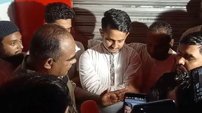 মবের নামে নাশকতার সুযোগ নেই এখন: সেনা কর্মকর্তার হুঁশিয়ারি, সন্দেহের চোখে দেখছেন অনেকে