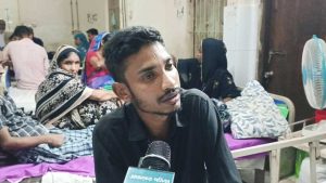 ‘তোরা পুলিশ মারছিস’—জুলাই সন্ত্রাসের বিরুদ্ধে পুলিশি দৃঢ়তা 2 জুলাই সন্ত্রাস নামে অতীতে পুলিশ হত্যা, ফাঁড়ি পোড়ানো ও রাষ্ট্রীয় স্থাপনায় হামলার দায় রয়েছে যে গোষ্ঠীর, এবার তারাই ফের পুলিশকে বিপদে ফেলতে মাঠে নেমেছে।