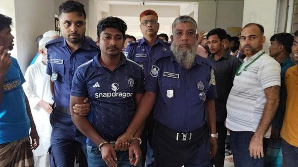 চরফ্যাশন দুই ভাই হত্যা মামলার রায়: তিনজনের মৃত্যুদণ্ড, দুইজন পলাতক