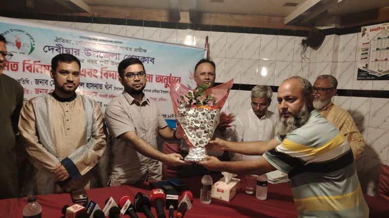 দেবীদ্বারে এসিল্যান্ডকে সাংবাদিকদের বিদায় 1 FB IMG 1755948849800