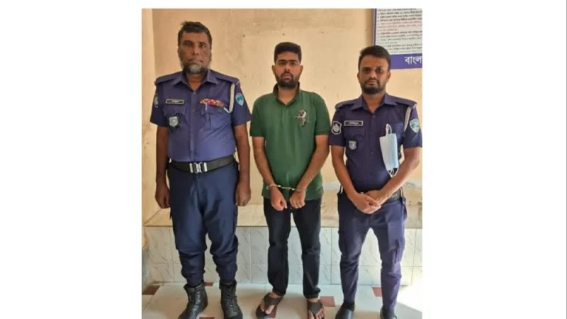 মামলা ছাড়াই মুরাদনগরে ছাত্রলীগের কেন্দ্রীয় সম্পাদক গ্রেপ্তার: প্রতিবাদ ও নিন্দার ঝড়