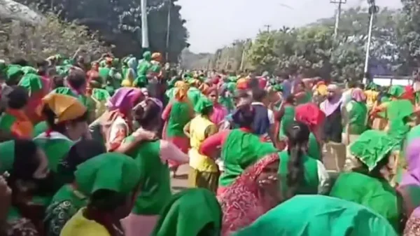 ইপিজেড ভূমিকম্প: কুমিল্লায় প্যানিক অ্যাটাকে অজ্ঞান ৮০ নারী