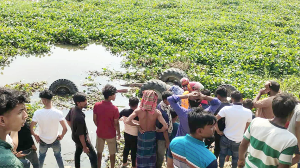 কুমিল্লার তিতাসে ট্রলি উলটে নদীতে পড়ে একই পরিবারের ৩ নারী নিহত
