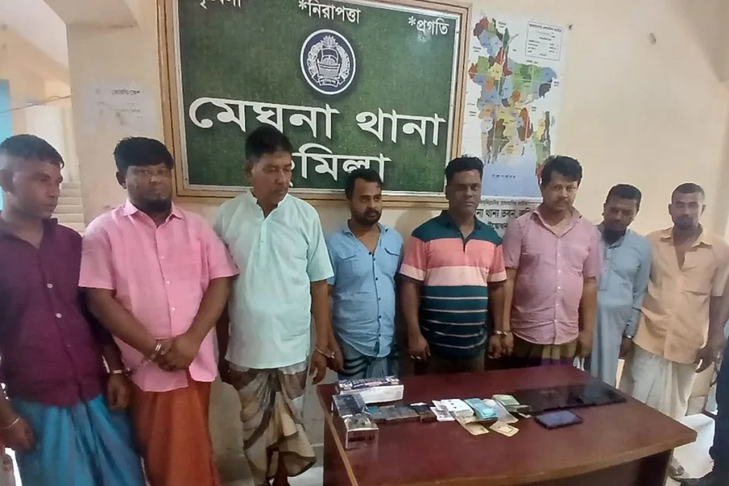 কুমিল্লায় ইউপি সদস্যসহ ৮ জুয়াড়ি গ্রেফতার