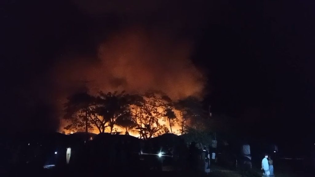 টেকনাফে ভয়াবহ অগ্নিকাণ্ড, ১৪ ঘর পুড়ে ছাই; দমকলকর্মীসহ আহত অন্তত ১০