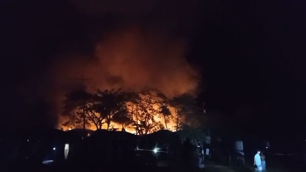টেকনাফে ভয়াবহ অগ্নিকাণ্ড, ১৪ ঘর পুড়ে ছাই; দমকলকর্মীসহ আহত অন্তত ১০