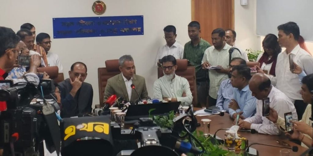 জ্বালানি দামের ধাক্কা: প্রতি কিলোমিটারে বাস ভাড়া বাড়লো ১১ পয়সা