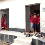 কোটালীপাড়ায় ঝুঁকিপূর্ণ স্কুল ভবন, ঝড়ে ওয়াস ব্লকে আশ্রয় 1 IMG 20260503 WA0000
