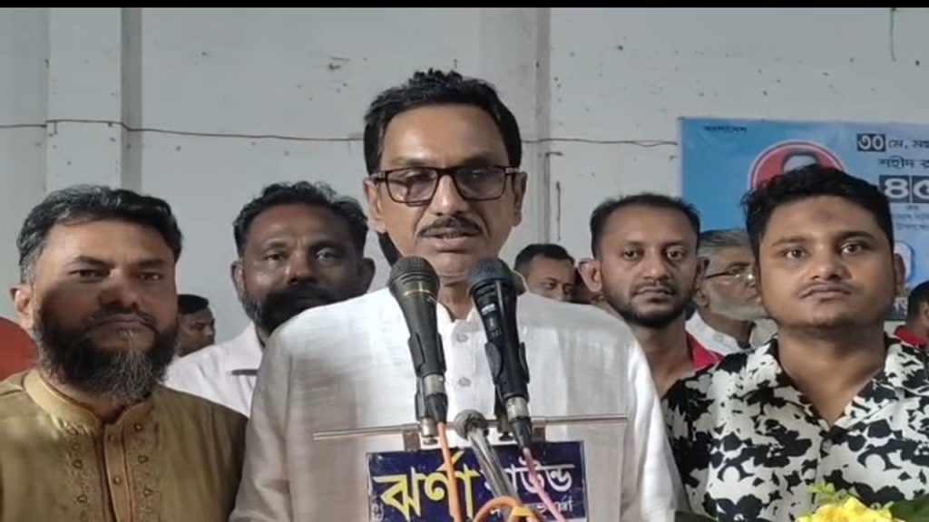 প্রিয় নবী মন্তব্যে বিতর্ক