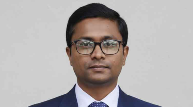 বাহুবলে জনসেবায় প্রশংসিত ইউএনও উজ্জ্বল রায় 1 কেনো শূকরের মাংস হারাম 20260507 151612 0000
