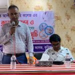 দেবীদ্বার সুজাত আলী সরকারি কলেজ প্রাক্তন ছাত্র পরিষদের পক্ষ থেকে কুমিল্লা শিক্ষা বোর্ডের চেয়ারম্যান প্রফেসর মো. আহসান পারভেজকে ফুলেল শুভেচ্ছা জানানো হচ্ছে।