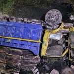 দেবীদ্বারে চামড়াবোঝাই ট্রাক খাদে, চালক নিহত; আহত ২ 2 দেবীদ্বারে ট্রাক দুর্ঘটনায় চালক নিহত