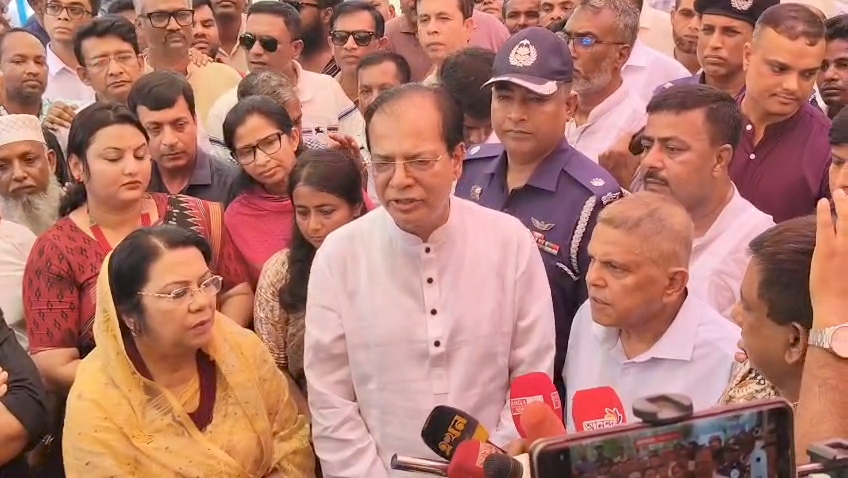 পার্শ্ববর্তী দেশের পানি বৈষম্যের কারণে আমাদের নদীগুলো শুকিয়ে যাচ্ছে: দুর্যোগ ও ত্রাণ মন্ত্রী