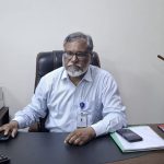 সাংবাদিকদের টয়লেট পরিষ্কারের দায়িত্ব
