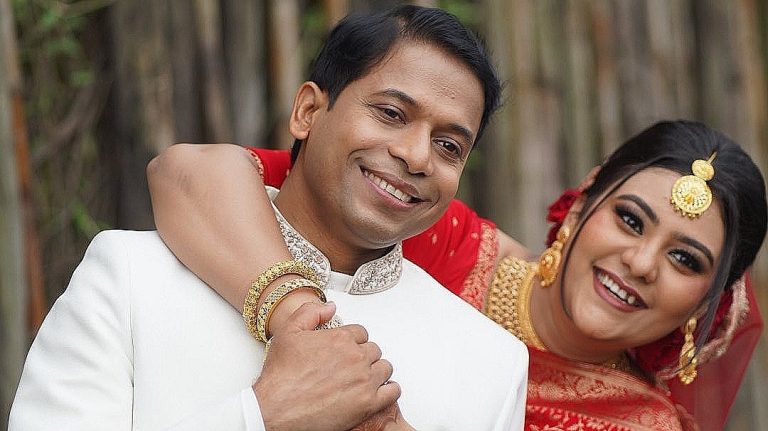 বিয়ের ছবি প্রকাশ করলেন দীপ্তি, স্বামীকে নিয়ে আবেগঘন বার্তা ভাইরাল 1 আবেগঘন ফেসবুক পোস্ট
