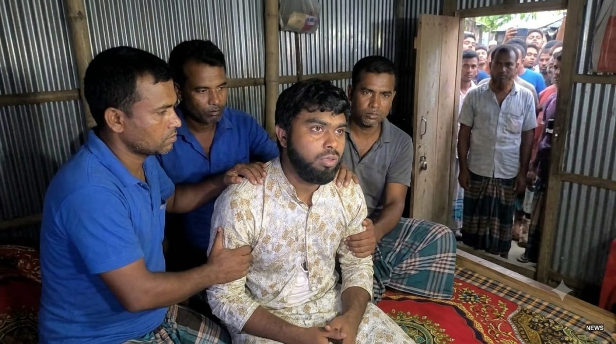 পীরগাছায় পরকীয়া প্রেমিকার বাড়িতে গিয়ে জনতার হাতে আটক মসজিদের ইমাম 1 পীরগাছায় গৃহবধূর বাড়িতে গিয়ে স্থানীয়দের হাতে আটক মসজিদের ইমাম