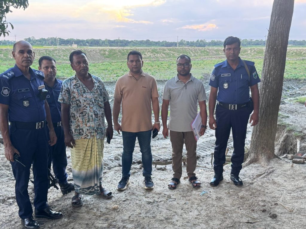 বাগমারায় অবৈধ পুকুর খননে সাঁড়াশি অভিযান, একদিনেই দেড় লাখ টাকা জরিমানা
