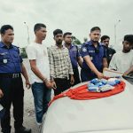 দাউদকান্দিতে পুলিশের অভিযানে উদ্ধার হওয়া ১৬ হাজার পিস ইয়াবা ও জব্দকৃত প্রাইভেটকার।