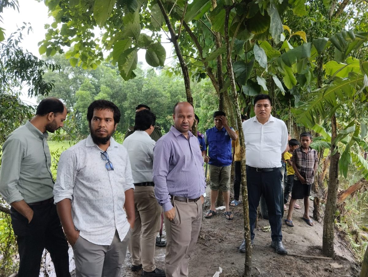 দেবীদ্বারে অবৈধ ড্রেজারের বিরুদ্ধে প্রশাসনের অভিযান, জরিমানা ও ধ্বংস ২ ড্রেজার