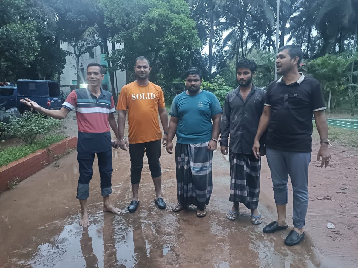 কসবার বিলে নাটকীয় অভিযানে দেবীদ্বারের ধর্ষণ মামলার দুই আসামি আটক 1 দেবীদ্বারে মাদ্রাসাছাত্রী ধর্ষণ মামলার গ্রেপ্তার দুই আসামি