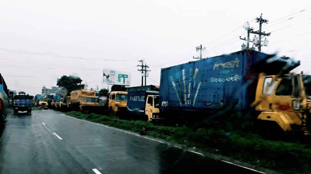 গ্যাস সংকটে কুমিল্লায় ঢাকা-চট্টগ্রাম মহাসড়কে ১০ কিলোমিটার যানজট