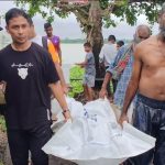পিরোজপুরের কঁচা নদী থেকে অজ্ঞাত ব্যক্তির মরদেহ উদ্ধার 2 পিরোজপুরের কঁচা নদী থেকে অজ্ঞাত ব্যক্তির মরদেহ উদ্ধার