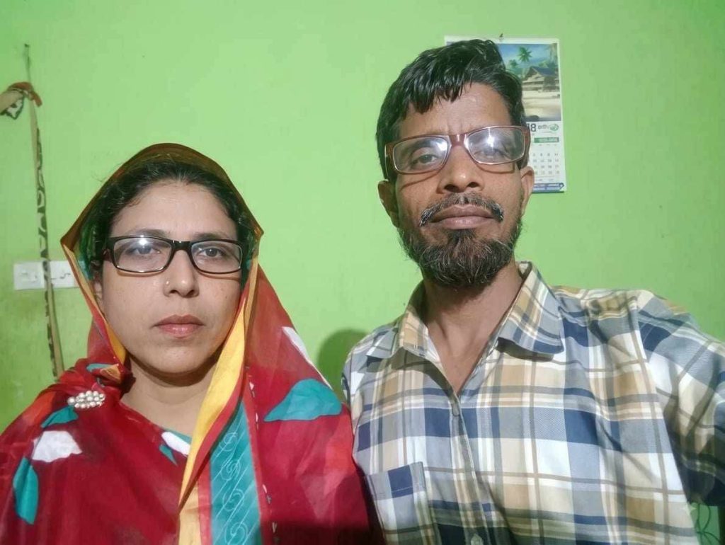 অগ্নিকাণ্ডে দেবীদ্বারের স্বামী-স্ত্রীর মৃত্যু, পাশাপাশি দাফন 1 অগ্নিকাণ্ডে দেবীদ্বারের স্বামী-স্ত্রীর মৃত্যু, পাশাপাশি দাফন