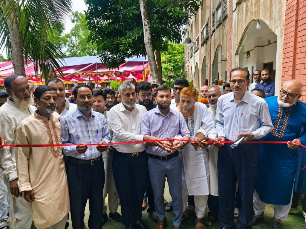 নতুন সভাপতি, প্রথম উদ্যোগেই বাজিমাত—দারোরা হাই স্কুলে কায়েস মীরের অর্থে সুপেয় পানির প্ল্যান