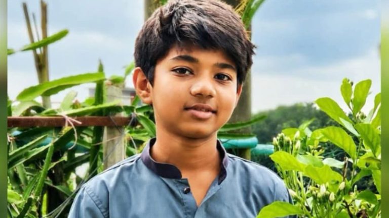 মায়ের আইফোন নিয়ে নিখোঁজ অপ্রতিম, লালমাই পাহাড়ে মিলল রক্তাক্ত মরদেহ 1 লালমাই পাহাড়ের জঙ্গল থেকে উদ্ধার অপ্রতীমের মরদেহ।