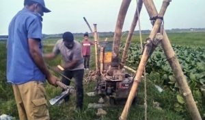 দেবীদ্বারে অবৈধ ড্রেজারবিরোধী অভিযান: ৫ ড্রেজার ও ১,৩০০ ফুট পাইপ বিনষ্ট