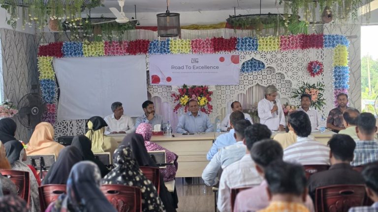 দেবীদ্বারে শান্তা লাইফ ইন্স্যুরেন্সের মাঠকর্মীদের প্রশিক্ষণ কর্মশালা