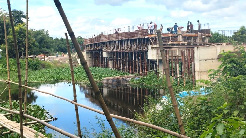 থেমে থাকা সেতুর কাজ ফের শুরু, কায়কোবাদের উদ্যোগে বদলে যাচ্ছে নতুন উপজেলা বাঙ্গরার ১০ গ্রামের ভাগ্য