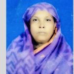দেবীদ্বারে পুলিশ দেখে ছেলেদের পালাতে বলেই স্ট্রোক, তিন দিন পর মায়ের মৃত্যু 2 কুমিল্লার দেবীদ্বারে মামলার তদন্তে পুলিশ যাওয়ার পর অসুস্থ হয়ে পড়া হাসনা বেগমের মৃত্যুর ঘটনায় শোকাহত পরিবার। ছবি: পরিবারের সৌজন্যে।
